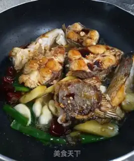 Make Red fish tails step 5