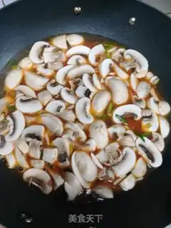 Make Mushroom mackerel soup step 3