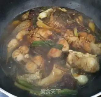 Make Red fish tails step 8