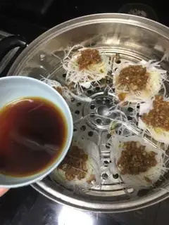 Make Garlic fan sap step 12