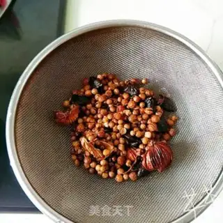 Make Spicy chicken silk step 6