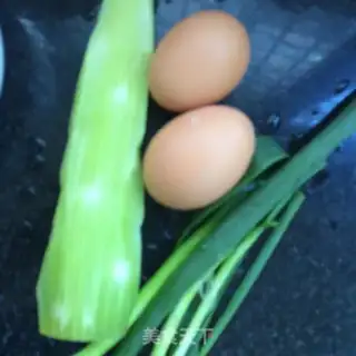 Make Scrambled eggs step 0