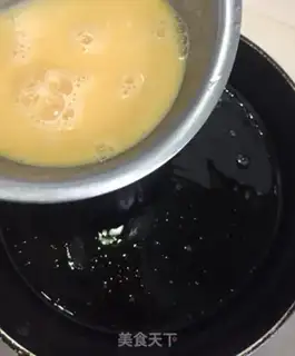 Make Tomato fried eggs step 4