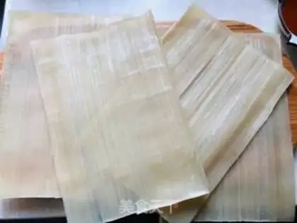 Make Fungus fried cold noodles step 1