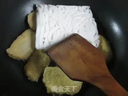 Make Fresh chicken with potatoes step 4