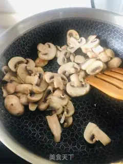 Make Fungus fried cold noodles step 13