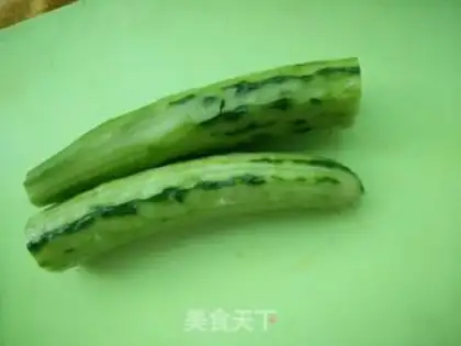 Make Oil-coated cucumber step 2