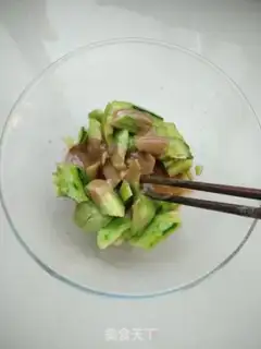 Make Oil-coated cucumber step 4