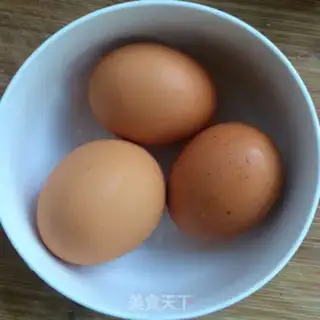 Make Cream fried eggs step 1