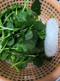 Make Fan spinach soup step 0
