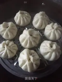 Make Pumpkin fan buns step 7