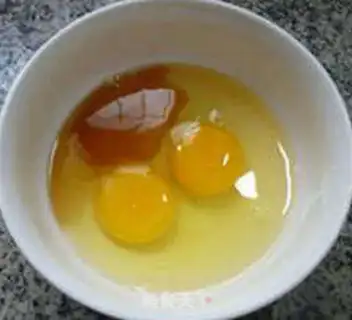 Make Open lentils and fried eggs step 2