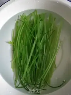 Make Tofu fried celery step 3
