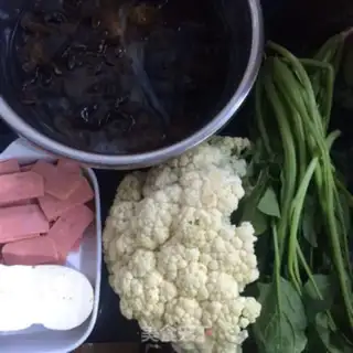Make A spicy pot with a pink belt step 0