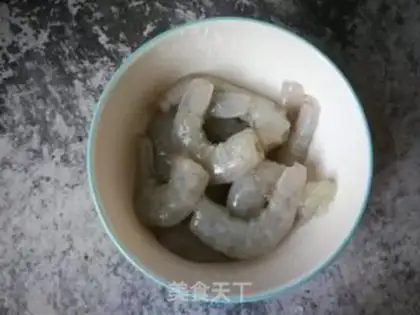 Make Garlic shrimp step 1