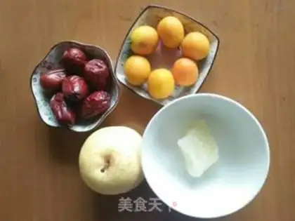 Make Pear and orange date tea step 1