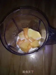 Make A papaya shake step 1