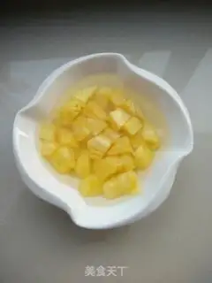 Make Pineapple rice step 2