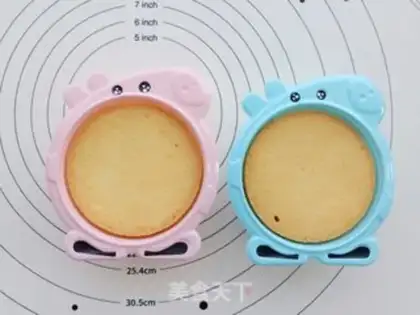 Make Fruit box cake step 10