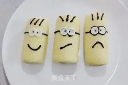 Make Little yellow banana cake roll step 17