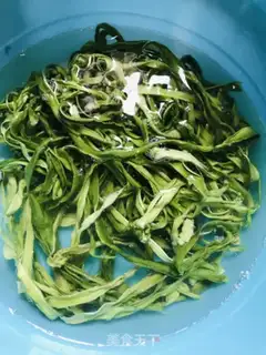 Make Sour chili step 0
