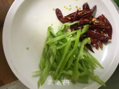 Make Twin peppers in the belly step 1