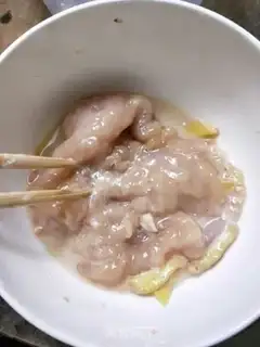 Make A simple onion onion black chicken steak step 1