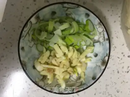 Make Twin peppers in the belly step 2