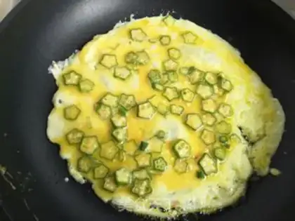 Make Autumn egg burrito step 6