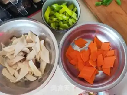 Make Puffing almond mushrooms step 1