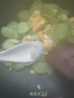Make Eggs made from cucumbers step 4