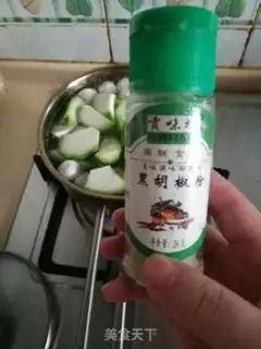 Make Meatball melon soup step 2
