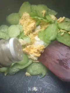 Make Eggs made from cucumbers step 5