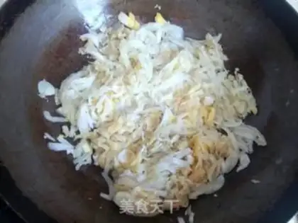 Make Silverfish sour fan soup step 5