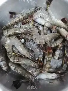 Make Spicy shrimp step 1