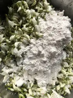 Make A bouquet step 3