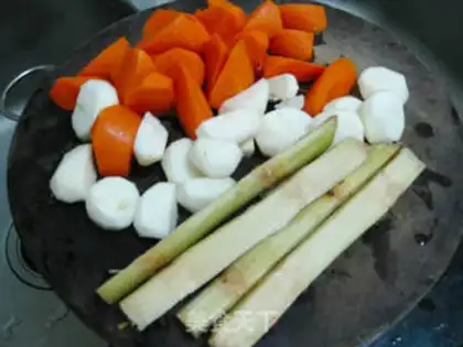 Make Apple radish cane marty step 1