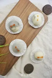 Make Mini-Olio Snowmen step 15
