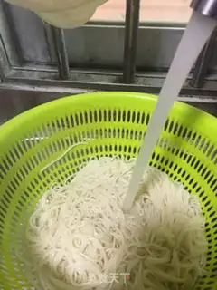 Make Pire chopping fish head noodles step 14
