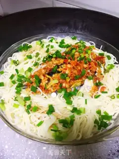 Make Pire chopping fish head noodles step 18