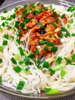 Make Pire chopping fish head noodles step 19