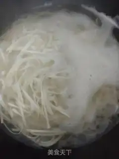 Make Carrot egg noodles step 0