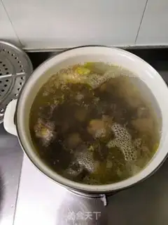 Make Puffy chicken soup step 3
