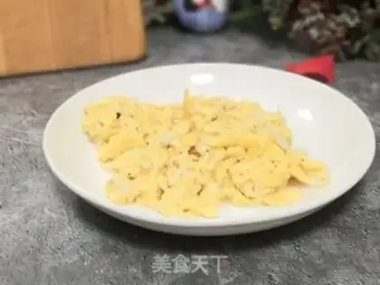 Make Egg fried silverfish step 5