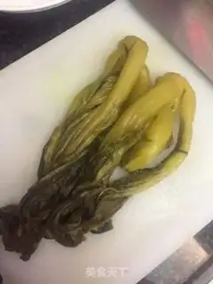 Make Sour pickles step 0