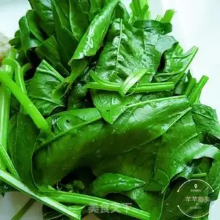 Make Chickenball spinach soup step 1