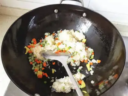 Make Pineapple rice step 5