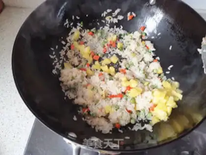 Make Pineapple rice step 6