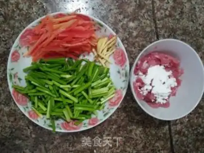 Make Garlic fried meat step 1