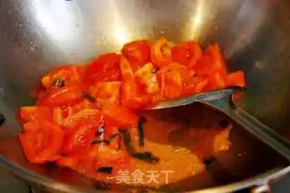 Make Pineapple fried tomatoes step 3